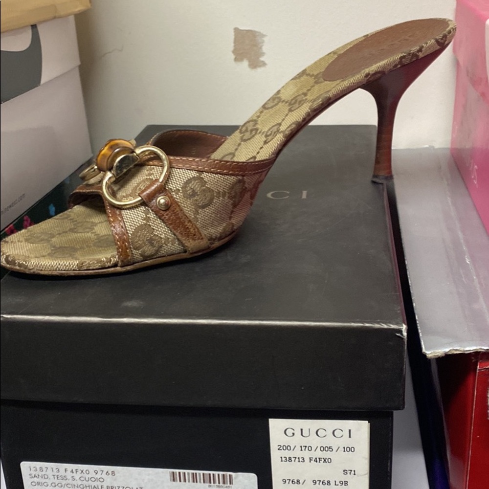 Authentic Gucci slide size 9 vintage